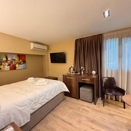 4R Colombo Hotel Тирана Экстерьер фото