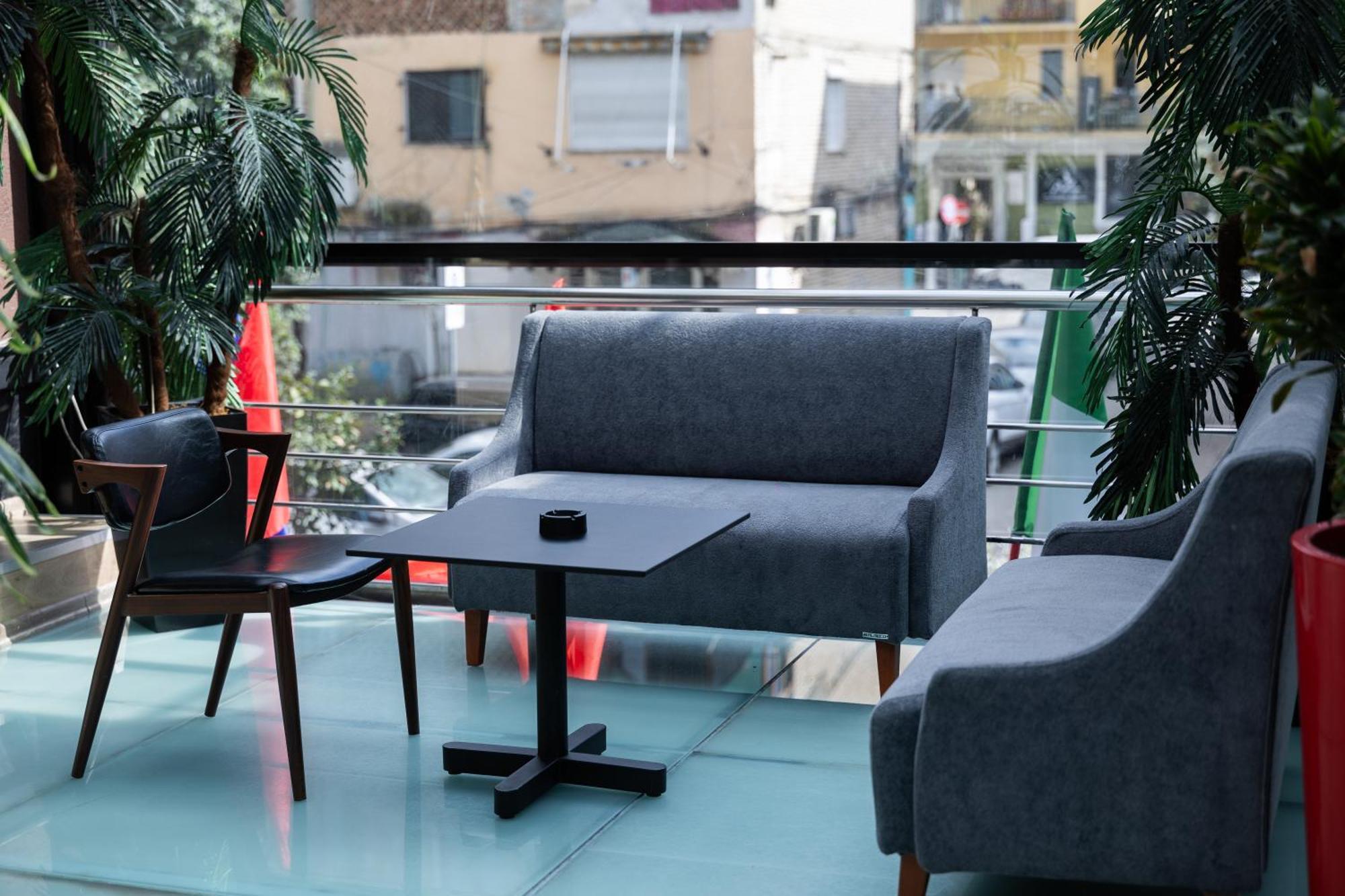 4R Colombo Hotel Тирана Экстерьер фото