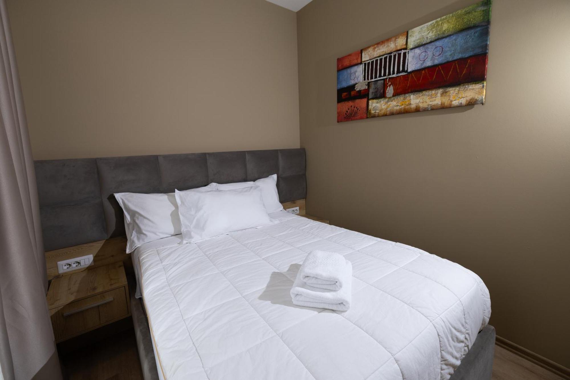 4R Colombo Hotel Тирана Экстерьер фото