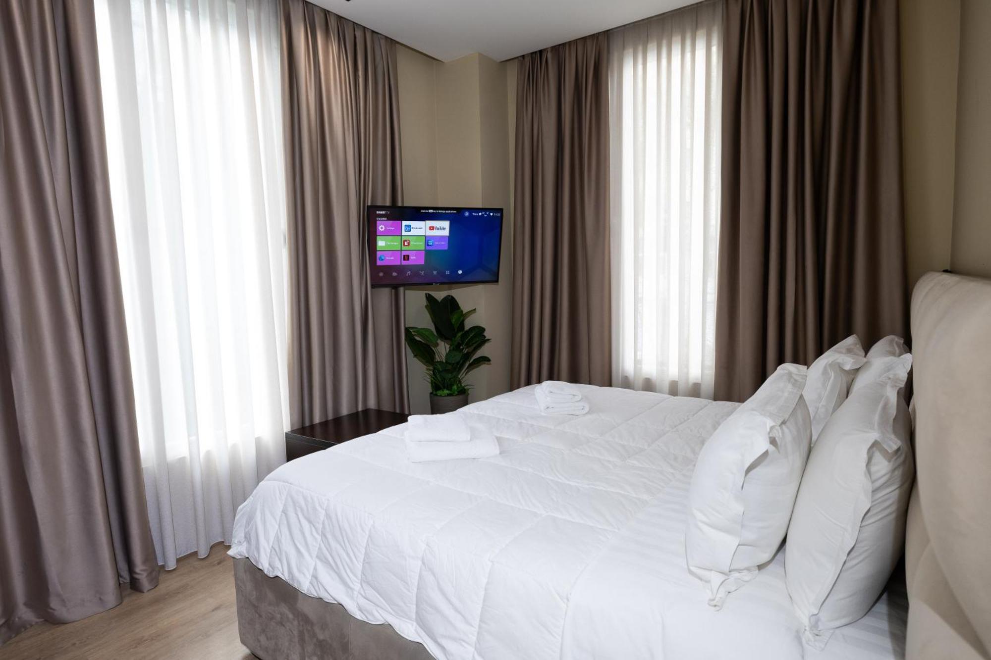 4R Colombo Hotel Тирана Экстерьер фото