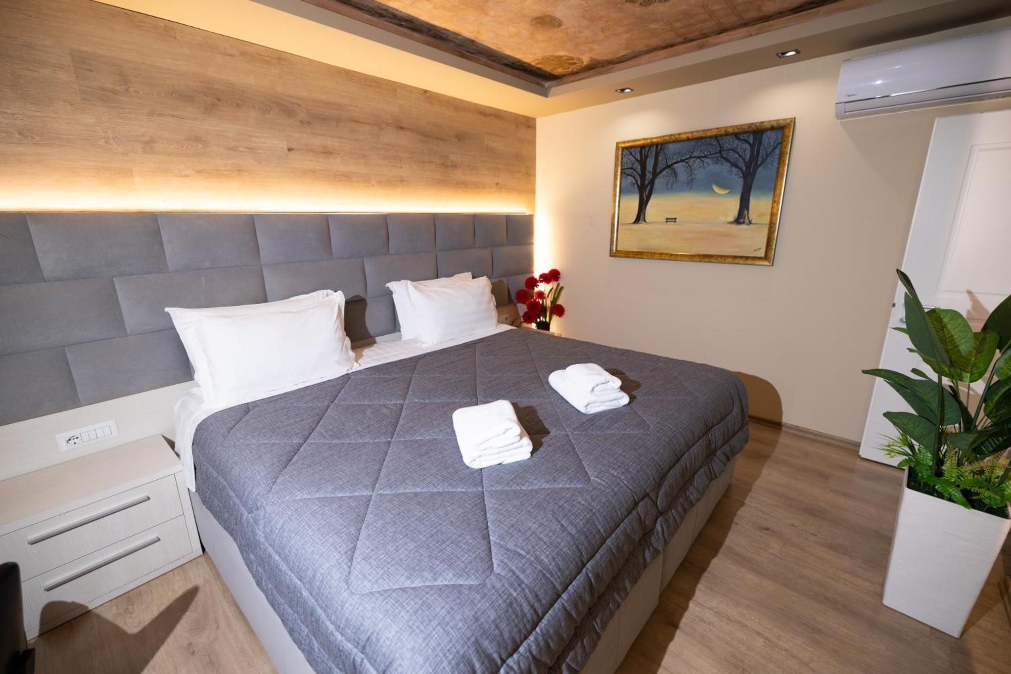 4R Colombo Hotel Тирана Экстерьер фото